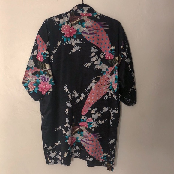 ❌SOLD Silk Floral Robe - Picture 3 of 4